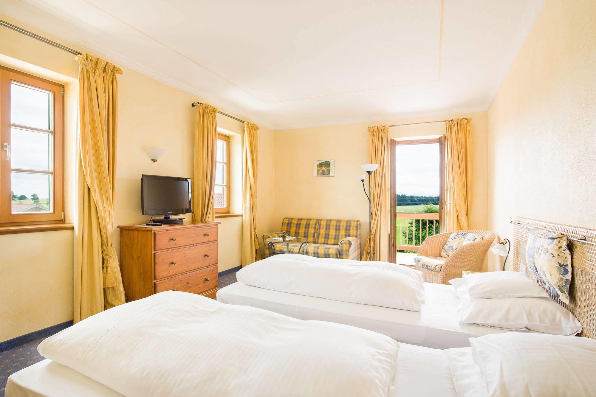 Hotel Und Landgasthof Altwirt Großhartpenning المظهر الخارجي الصورة